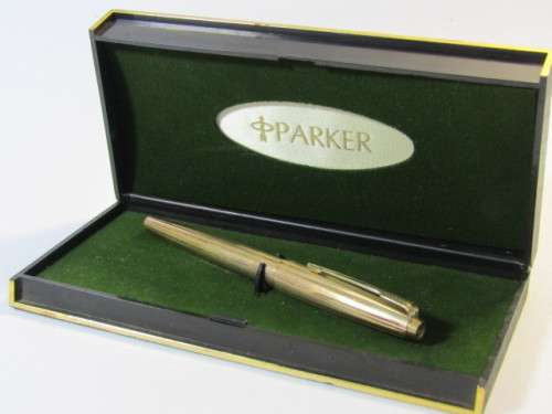 Vintage 1940's Cased Parker Fountain Pen, 12ct R. Gold, England, excellent condition