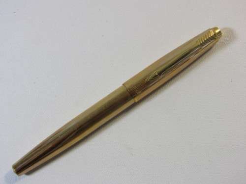 Vintage 1940's Cased Parker Fountain Pen, 12ct R. Gold, England, excellent condition