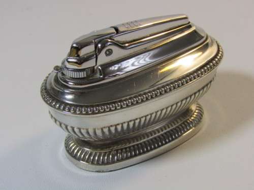 Vintage 1930's original Ronson Queen AnneTable Lighter, silverplated, Large 9cm x 6cm