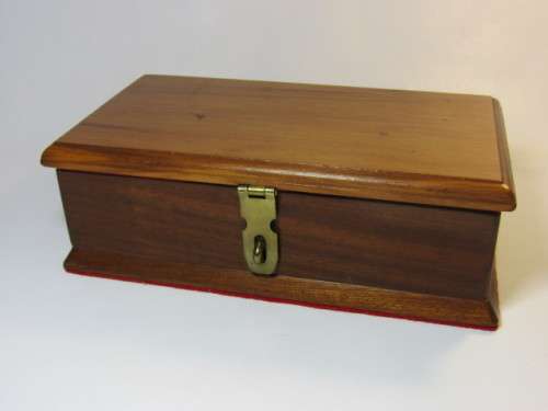 Vintage wooden box with brass fittings and liner, excellent condition, 25cm x 14cm x 8cm