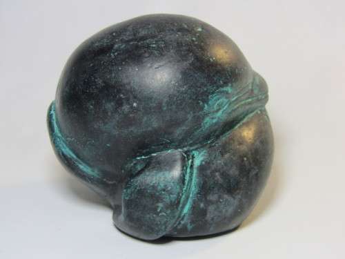 Vintage lot of 3 decorative items, Vanstone Bird Bowl. Dolphin sculpture and Continental Plaque