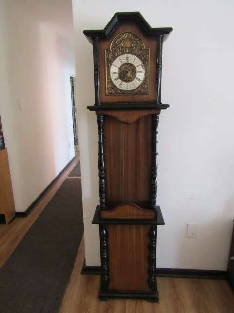 Vintage German made Grandfather clock, 1,92m, brass Dial **No reserve auction Now On at Port no.5**