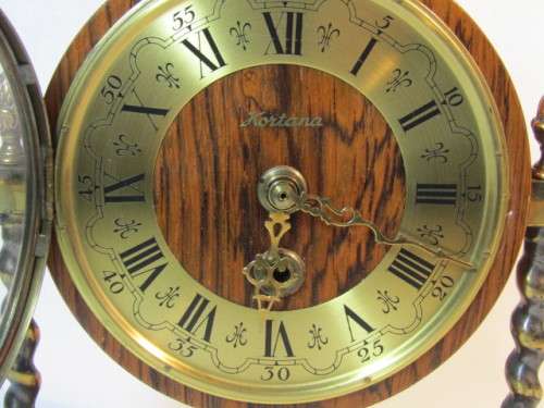 Vintage brass Kortana Mantle Clock, complete with Pendulum and Key, 21cm, excellent condition
