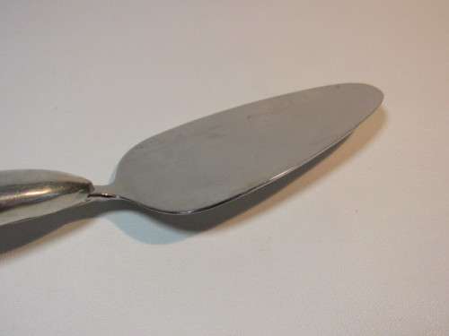Vintage original Carol Boyes Cake Server in excellent condition, 24cm long