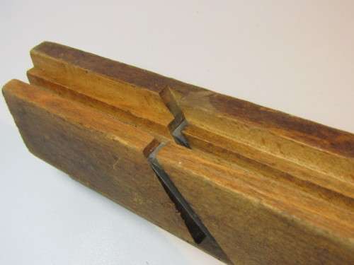 Lot of 2 vintage wooden Planes with Profile blades, complete and working, excellent condition