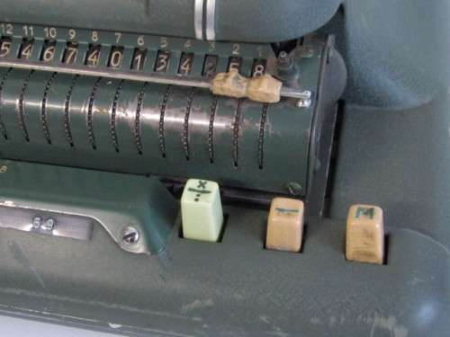 Antique Hamann Automat Pinwheel Electromechanical Calculator in excellent condition, 34x 26cm, 12Kg