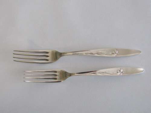 Large antique John Turton Silverplated Burl wood Canteen of Cutlery, Sheffield, 88 piece, serves 8