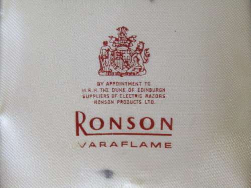 Vintage original Ronson Varaflame Lighter in original Case, England, excellent condition