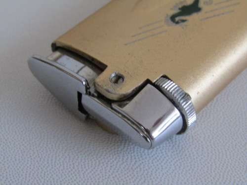 Vintage original Ronson Varaflame Lighter in original Case, England, excellent condition