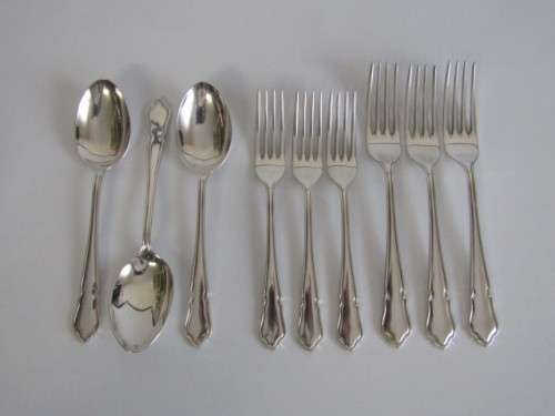 9 Piece vintage Hallmarked silverplated matching Cutlery, Sheffield England, Spoons and Forks