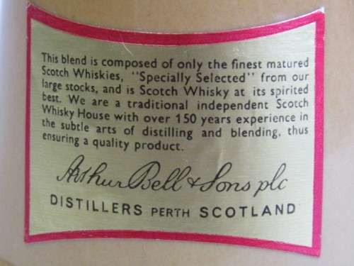 Vintage collectable Bell's Blended Scotch Whisky 200ml in sealed Wade Decanter, 16cm high, like new