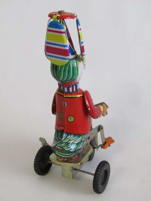 Lot of 3 original vintage Tin Toys, Spin Toll, Skipping rope and wind-up Duck, excellent condition