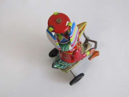 Lot of 3 original vintage Tin Toys, Spin Toll, Skipping rope and wind-up Duck, excellent condition