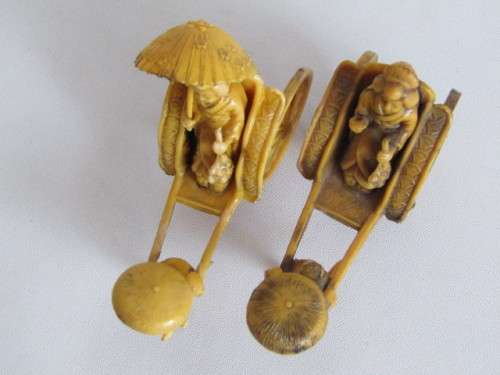 Vintage lot of 5 resin and ceramic Oriental Figurines / ornaments, 6.5cm and 10cm