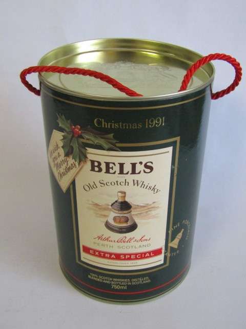 Collectable Christmas 1991 Bells Old Scotch Whisky 750ml in Wade decanter, Boxed, full and sealed