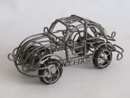 3 x Professionally made Wire Model Cars with opening parts "VW Beetle", 16 cm x 7cm, 3 in the lot
