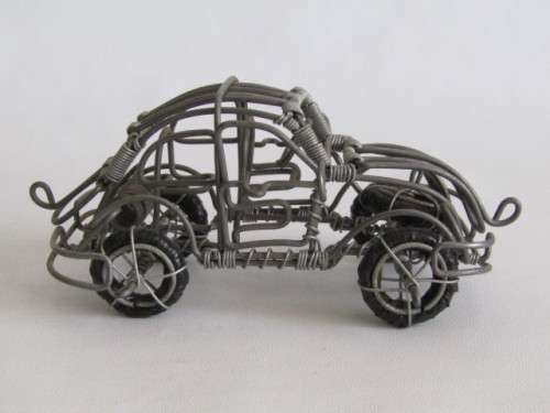 3 x Professionally made Wire Model Cars with opening parts "VW Beetle", 16 cm x 7cm, 3 in the lot