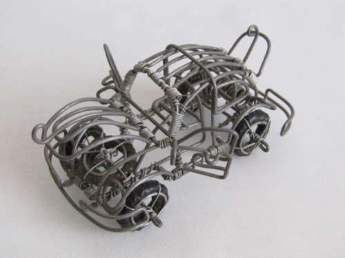 3 x Professionally made Wire Model Cars with opening parts "VW Beetle", 16 cm x 7cm, 3 in the lot