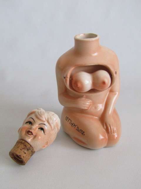 Vintage rare humorous ceramic Character Decanter "Let them Swing", excellent condition, 17cm high