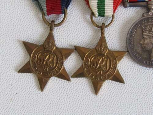 Original miniature medal group from WW2, 1939-1945 Star, Italy Star, 1939-1945 and Africa service