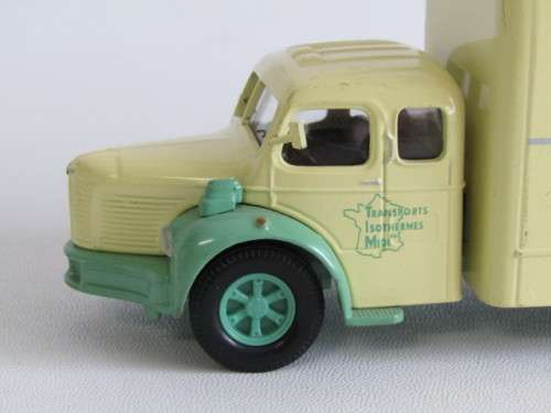 Corgi Heritage collection model Truck "Roquefort" Berliet 60, boxed *Another Crazy R1 start auction*