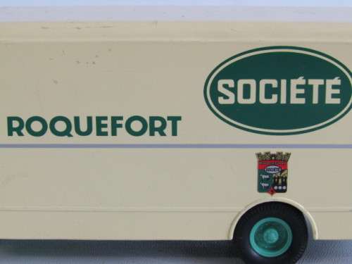 Corgi Heritage collection model Truck "Roquefort" Berliet 60, boxed *Another Crazy R1 start auction*