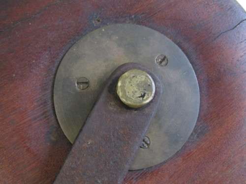 Large antique wooden Fishing Reel in excellent and working condition, 16cm diameter