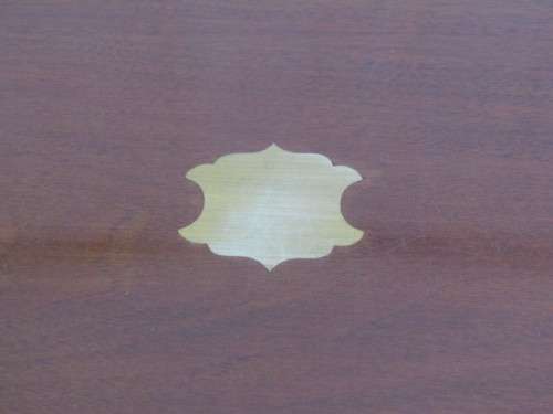 Vintage Mahogany Cased Set of 12 EPNS Fish Knives and 12 Forks in excellent condition, 24 piece
