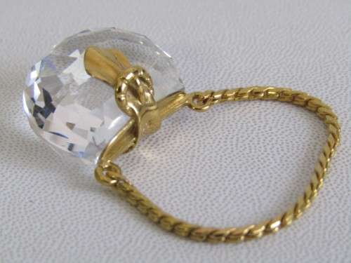 Lot of 6 small original Swarovski Crystal Memories ornaments in perfect condition, gold detail