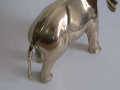 Large solid brass Elephant Statue in excellent condition, 36cm long x 17cm wide x 34cm high