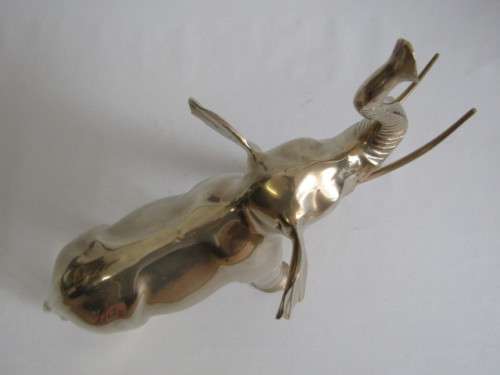 Large solid brass Elephant Statue in excellent condition, 36cm long x 17cm wide x 34cm high