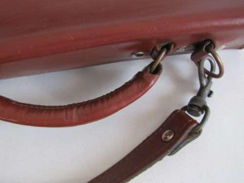 Vintage 2 division Leather Handbag with shoulder strap, 28cm x 21cm