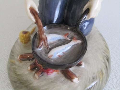 Original vintage 1961 Royal Doulton "River Boy" figurine. HN2128, perfect condition, 10cm x 9cm