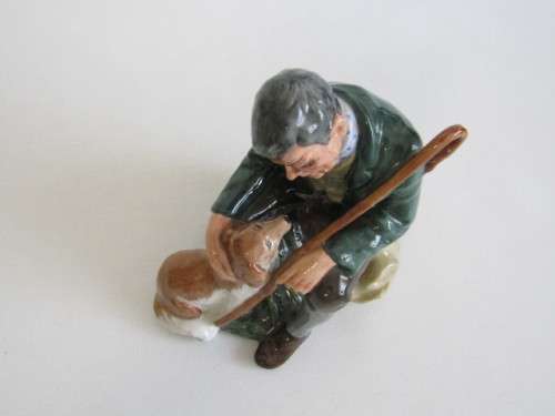 Original vintage 1966 Royal Doulton "The Master" figurine. HN2325, perfect condition, 15cm x 15cm