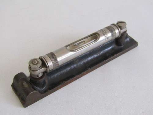 Vintage Cast Iron precision Spirit Level, J Rabone & Sons England, 15.5cm long, excellent condition
