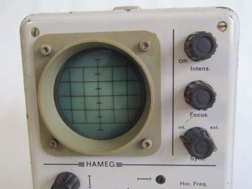 Vintage original Hameg HM107 Oscilloscope in working condition, 24cm x 21cm