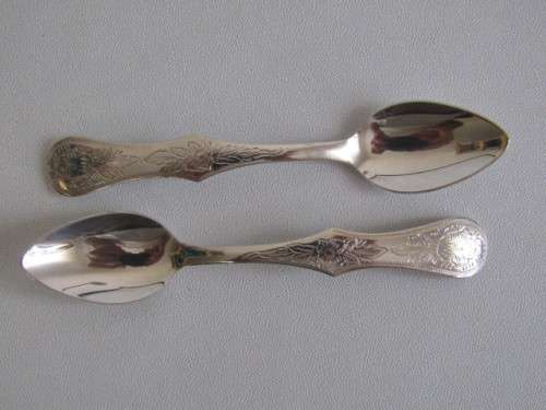 Vintage set of 6 solid Silver Teaspoons in box, excellent condition, 11.5cm long and 66.5 grams