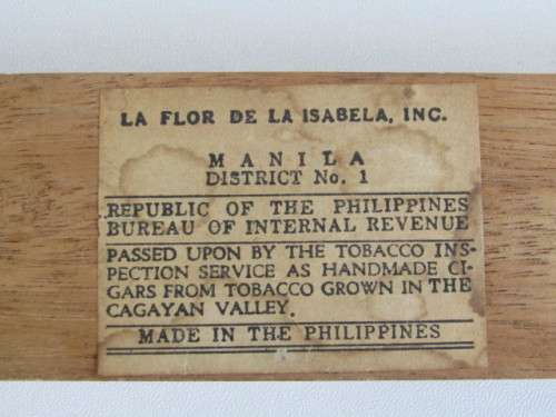 Very Large original Gigantes Tabacalera Cigar in original wooden box, Manila Philippines, 36cm long