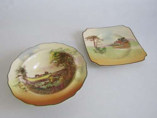 Lot of 2 vintage Royal Doulton tableware, Bowl "Rustic England" D5694 and Plate, excellent condition