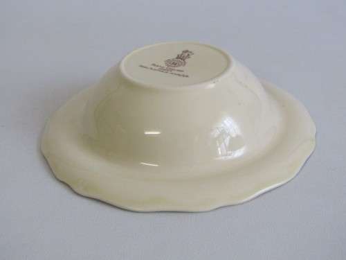 Lot of 2 vintage Royal Doulton tableware, Bowl "Rustic England" D5694 and Plate, excellent condition