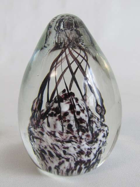 Large vintage original Murano art glass Paperweight in excellent condition, 11cm high