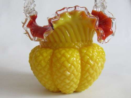 Antique 1800's Victorian yellow and red art glass Thorn Handle Basket, 19cm, very rare item