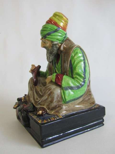 Vintage original Royal Doulton Figurine "The Gobbler" HN1706, excellent condition, large 21cm tall