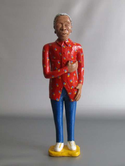 Large and heavy hand made Clay standing Sculpture of Nelson Mandela, signed Victor '01, 47cm tall