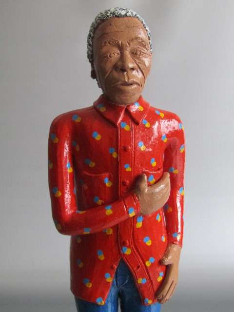 Large and heavy hand made Clay standing Sculpture of Nelson Mandela, signed Victor '01, 47cm tall