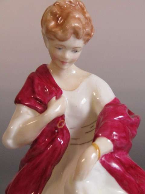Vintage original Royal Worcester porcelain Figurine "First Dance", prestine condition, 18cm tall