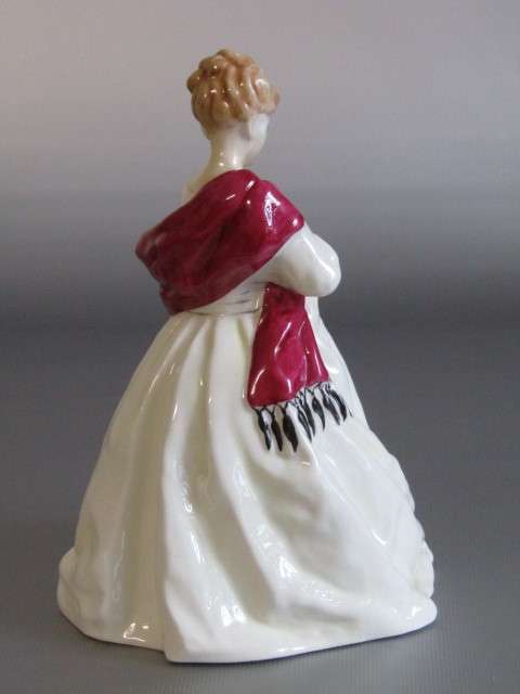 Vintage original Royal Worcester porcelain Figurine "First Dance", prestine condition, 18cm tall