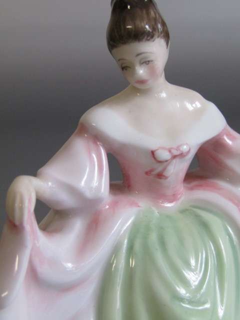 Original Vintage 1980 Royal Doulton "Sara" HN3219 Figurine, England, excellent condition, 9.5cm tall