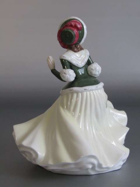 Original vintage 2008 Royal Doulton Figurine "Christmas Day" HN5210, 17cm, prestine condition