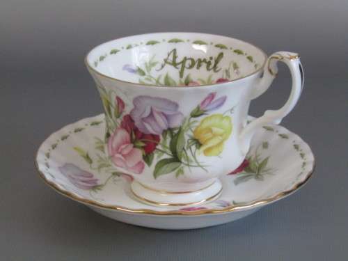 Vintage 1970 original Royal Albert Flower of the Month Tea Duo "April - Sweet Pea", perfect cond.